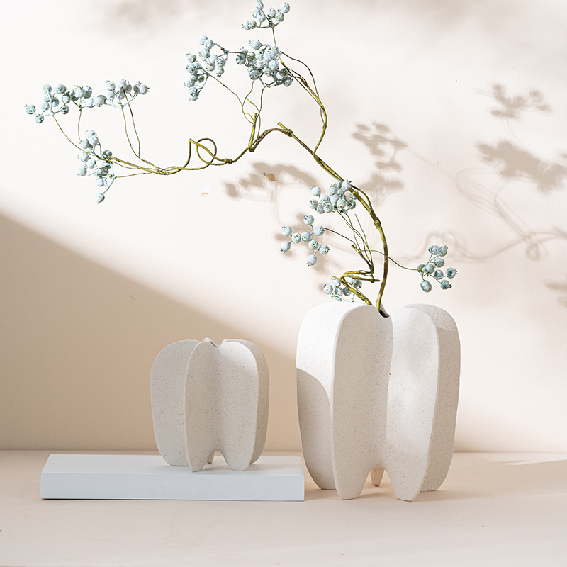 Simple and light luxury high-end decoration ornaments ornaments ceramic flower ware sand glaze star fruit flower vase